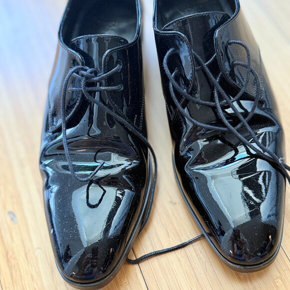 Yves Saint Laurent Shoes - Picture 1 of 9
